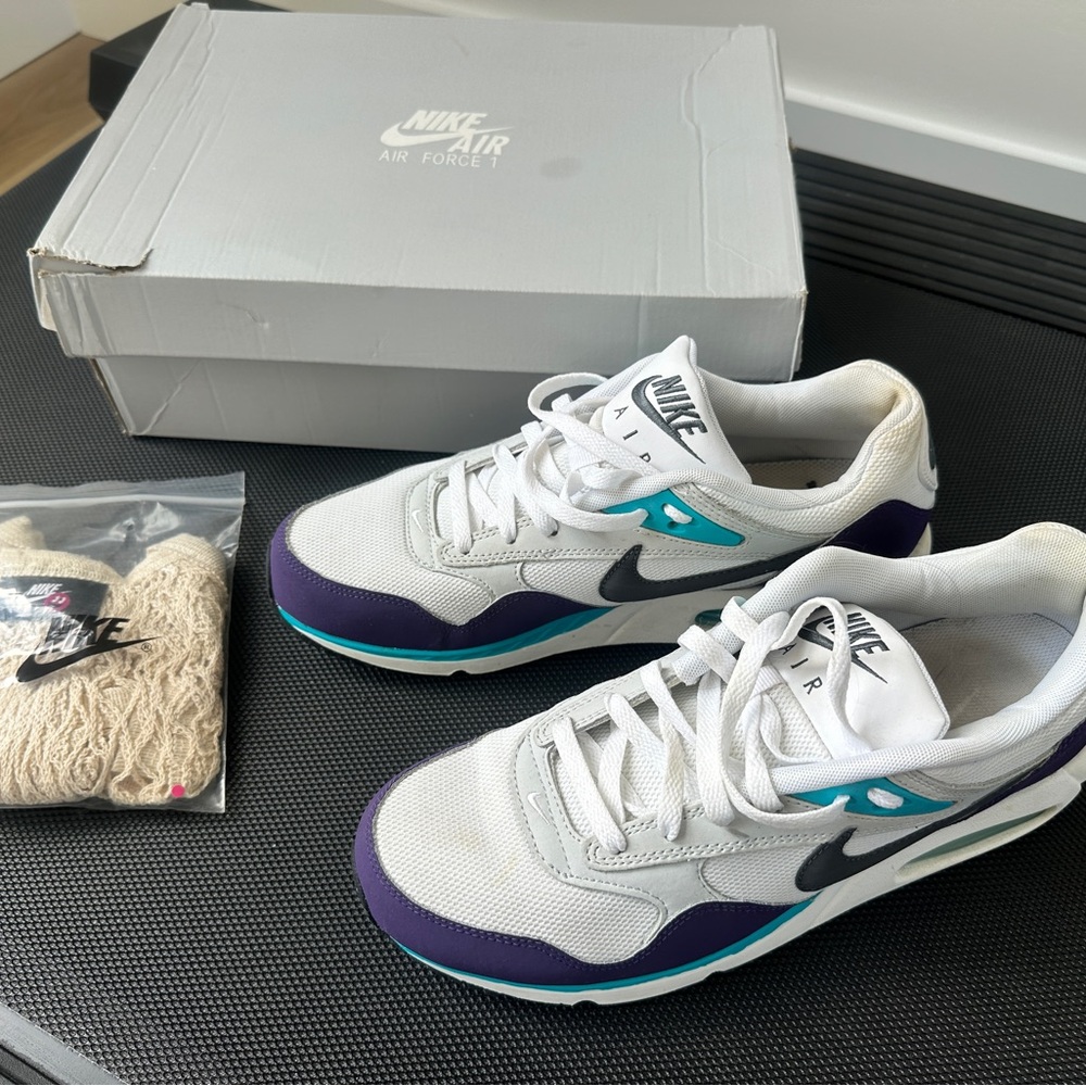 Nike Women's Air Max Correlate, club purple/turquoise blue, size 12